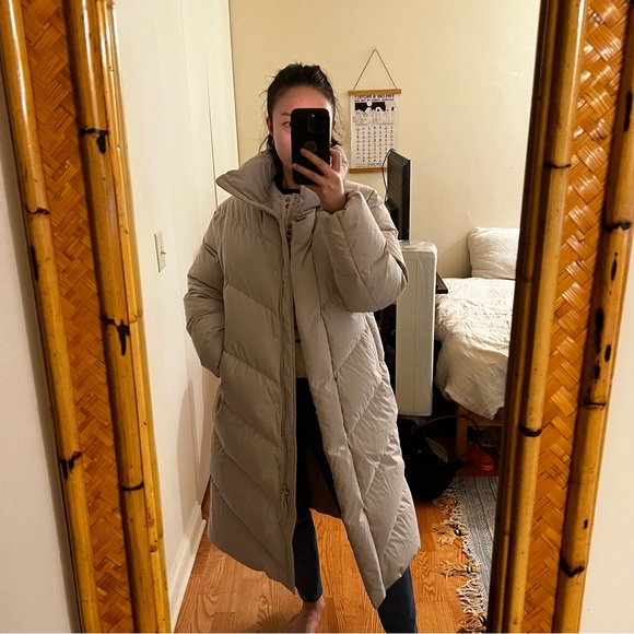 Aritzia Wilfred The Cloud Puff Long - Picture 2 of 9